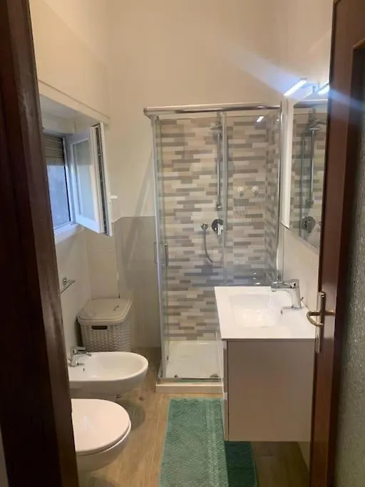Paola Cosy Apartment With Ac Near Best Beaches Monterosso al Mare Italy